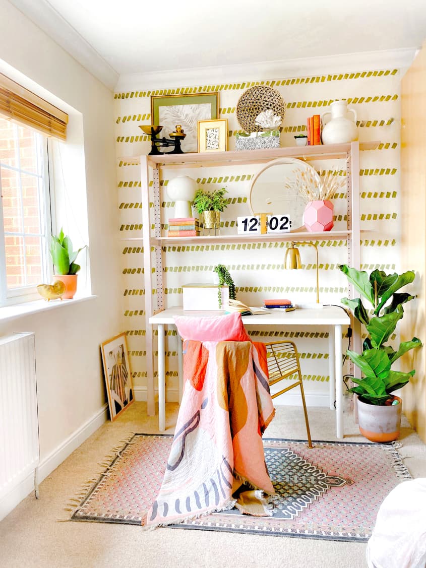 This Home's Absolutely Packed With Colorful & Clever Renter-Friendly ...